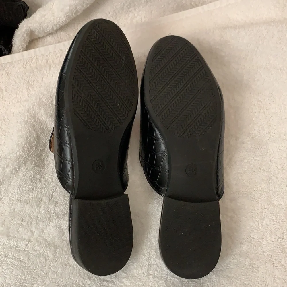 A New Day black slides - Picture 8 of 12
